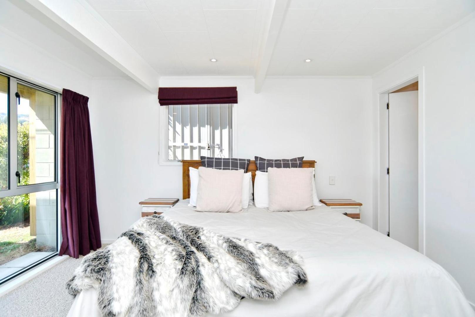 Akaroa Harbour View - Christchurch Holiday Homes Exterior photo